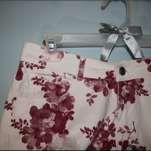 Denim Rose-Printed Shorts - Picture 3 of 4